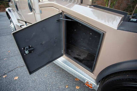 2015 Freightliner M2 106