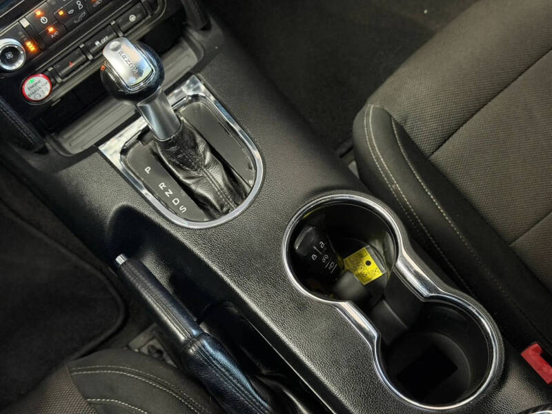 2015 Ford Mustang V6