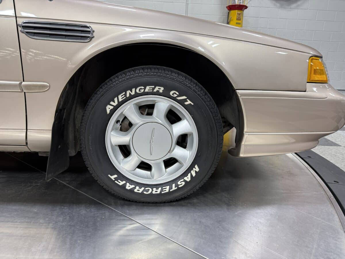 1993 Ford Thunderbird 21