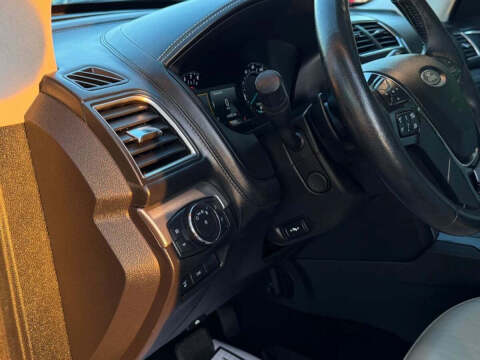 2019 Ford Explorer Platinum