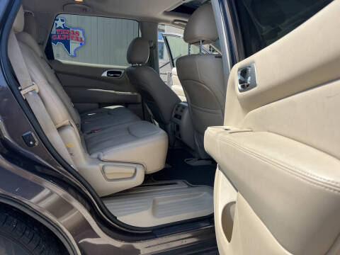 2015 Nissan Pathfinder SV