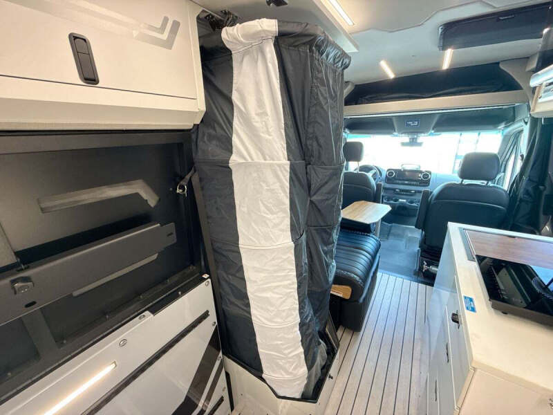2025 Mercedes-Benz Sprinter