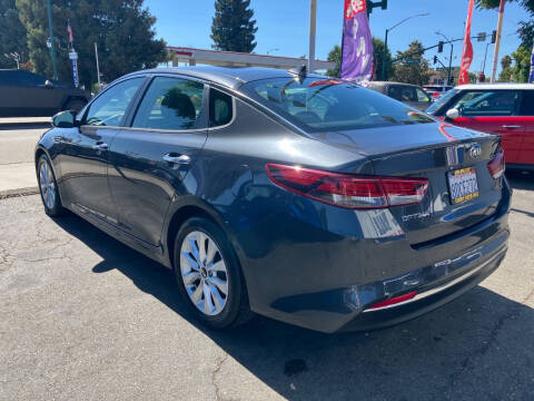2018 Kia Optima S