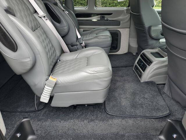 2024 GMC Savana 2500