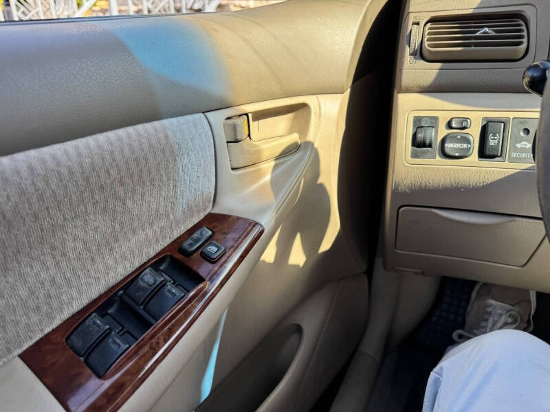 2006 Toyota Corolla LE