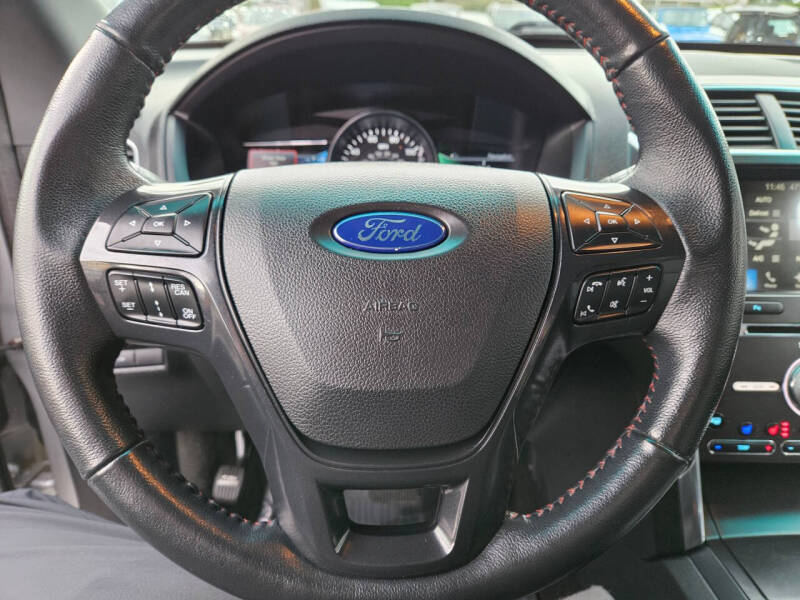 2017 Ford Explorer Sport