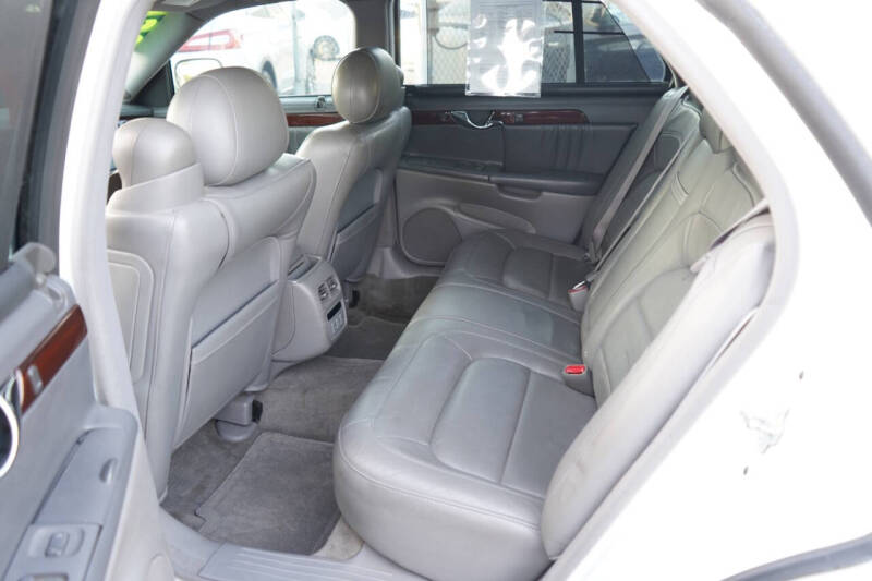 2004 Cadillac DeVille DHS