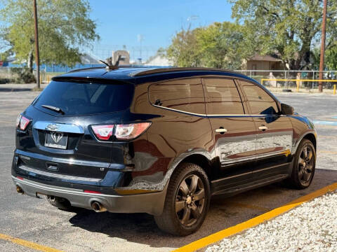2017 Chevrolet Traverse LT