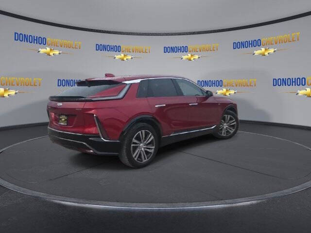 2024 Cadillac LYRIQ Luxury 1