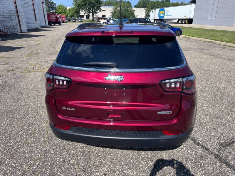 2022 Jeep Compass Latitude Lux
