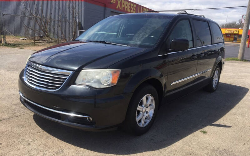 2012 Chrysler Town and Country for sale at AJOULY AUTO SALES in Moore OK