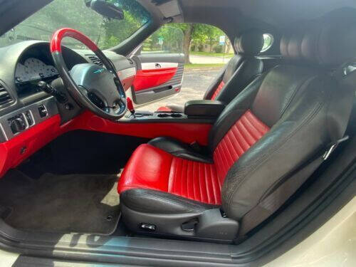 2002 Ford Thunderbird