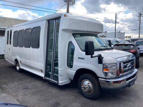 2014 Ford E-450