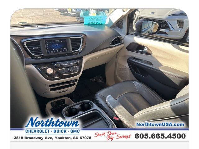 2018 Chrysler Pacifica Touring L