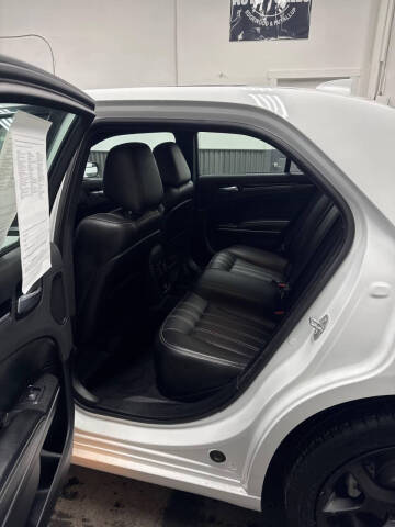 2023 Chrysler 300 S V6