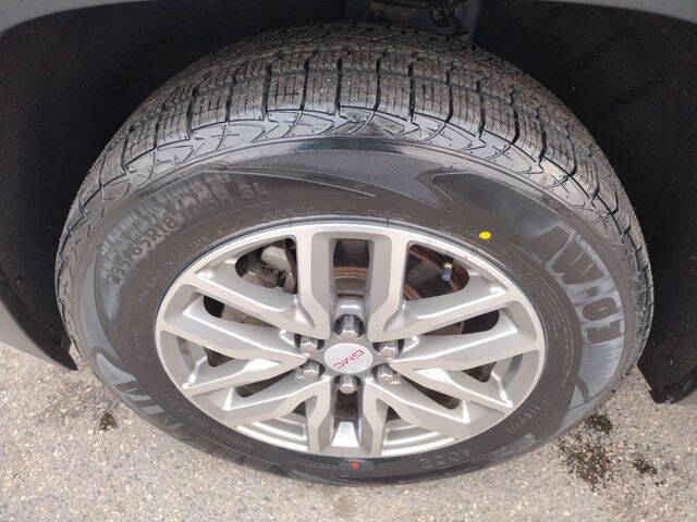 2017 GMC Acadia SLE-2