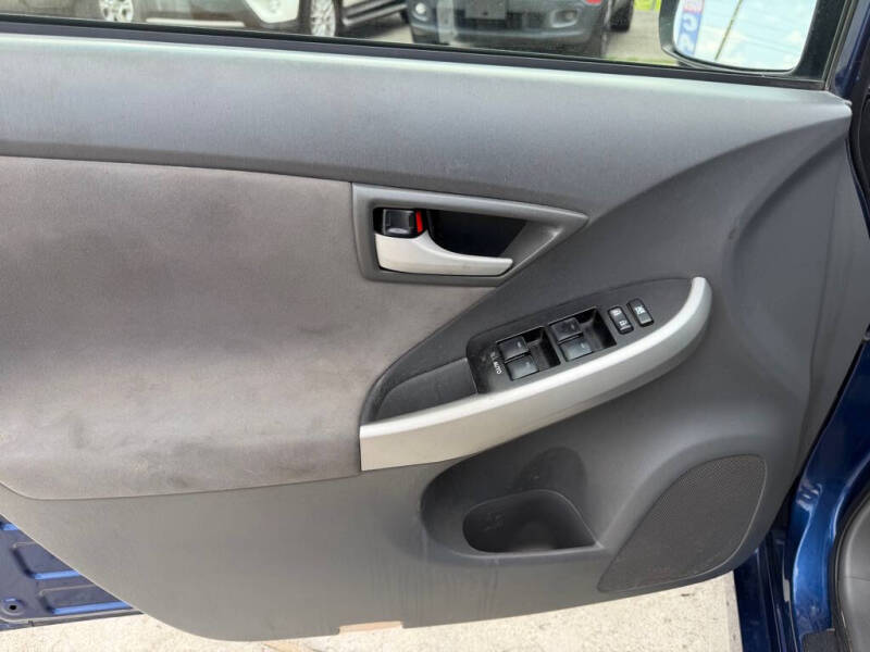 2011 Toyota Prius Two