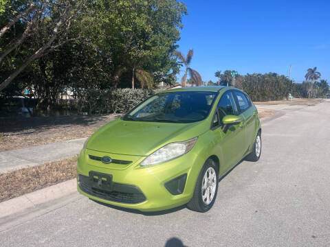 2013 Ford Fiesta for sale at L G AUTO SALES in Boynton Beach FL