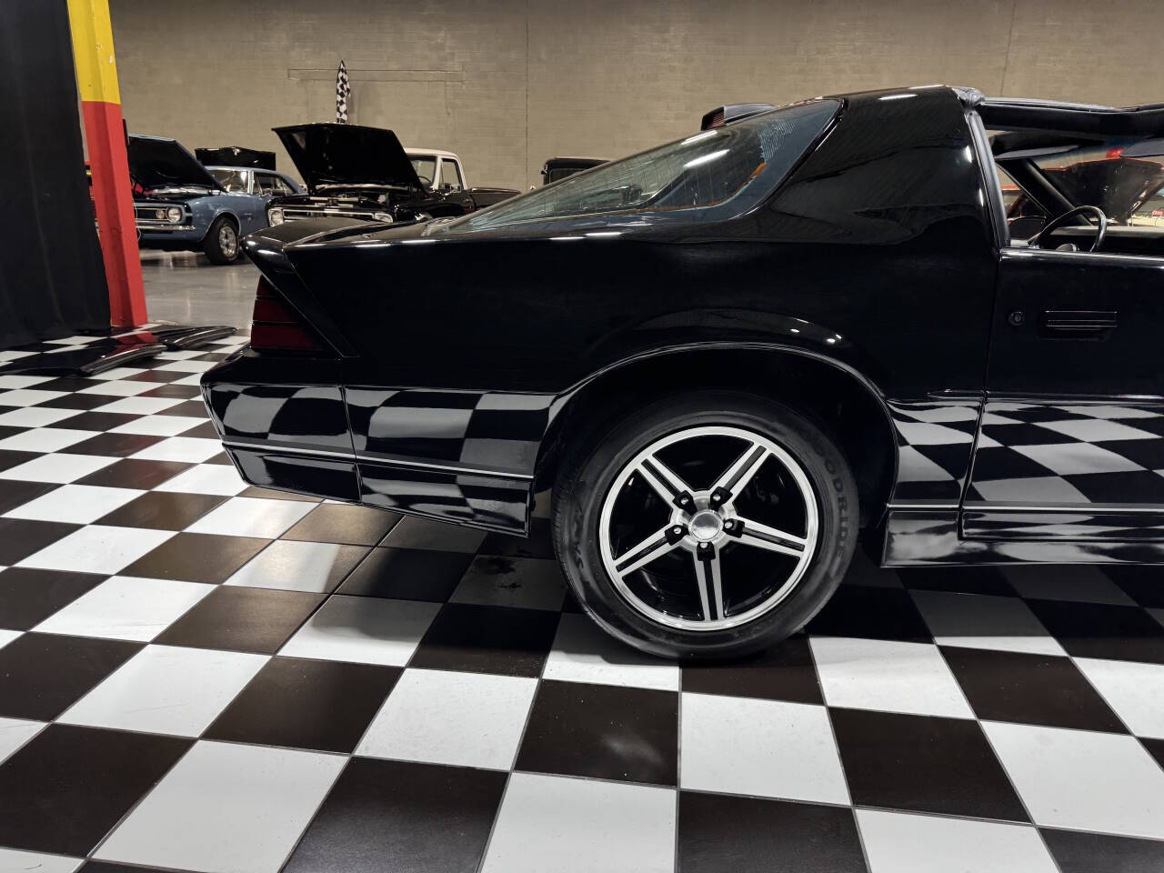 1986 Chevrolet Camaro 19