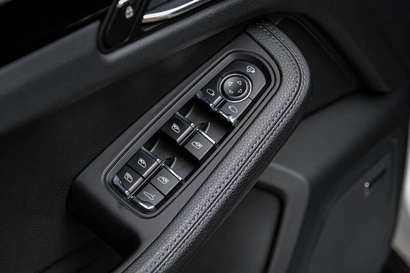 2024 Porsche Macan