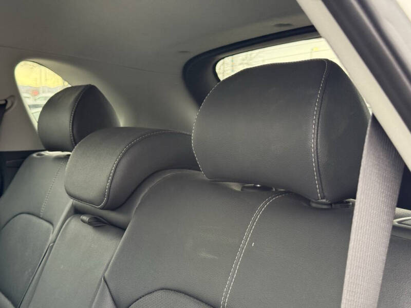 2022 Kia Niro Touring Special Edition