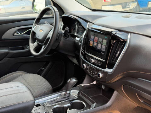 2018 Chevrolet Traverse LT Cloth