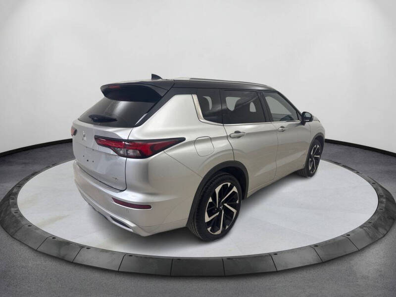2023 Mitsubishi Outlander SEL