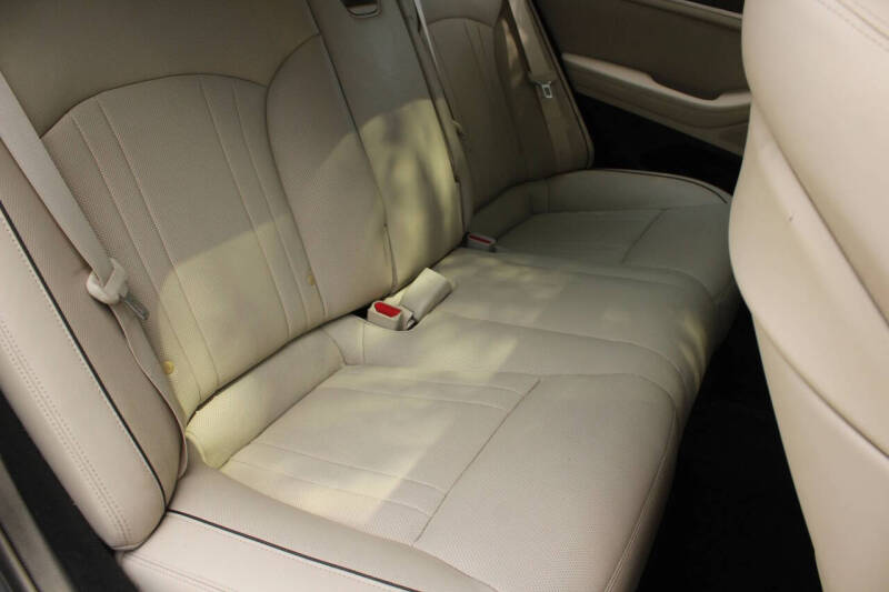 2016 Hyundai Genesis
