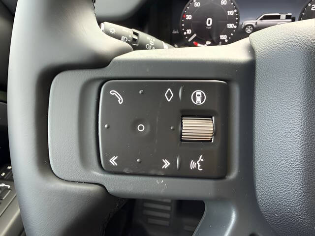 2026 Land Rover Defender 110 P300 S