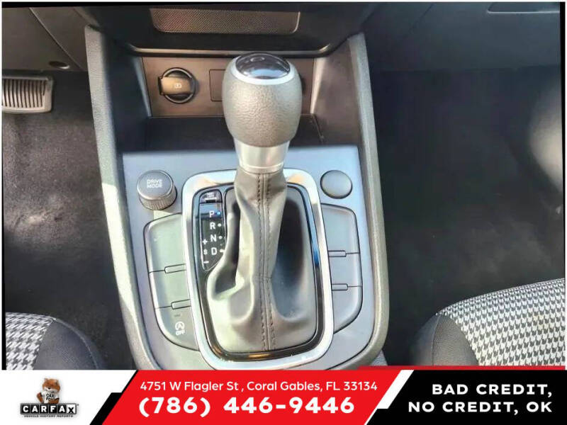 2022 Hyundai Kona SE