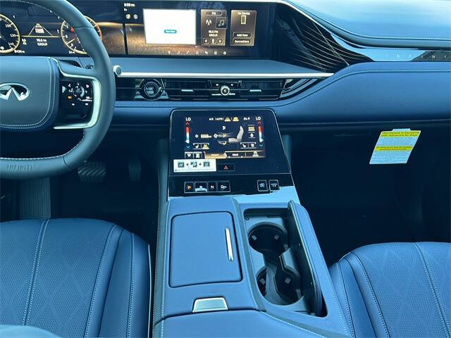 2026 Infiniti QX80 Sport