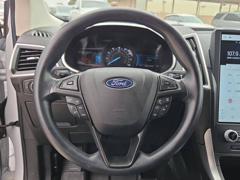 2021 Ford Edge SE