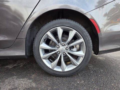 2015 Chrysler 200 S