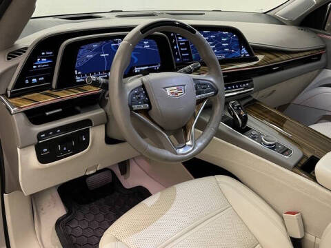 2023 Cadillac Escalade ESV Premium Luxury Platinum