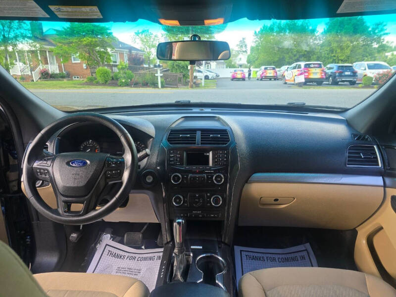 2016 Ford Explorer