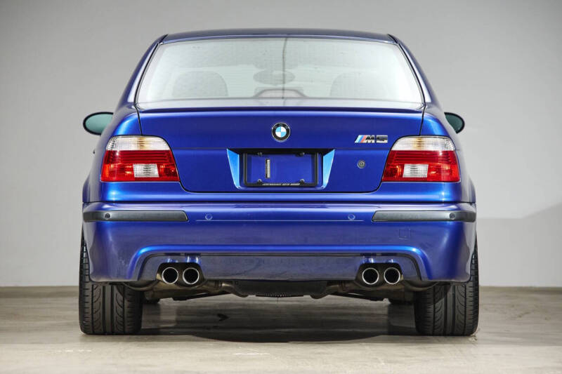 2001 BMW M5