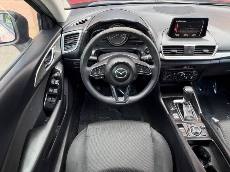 2017 Mazda MAZDA3 Sport