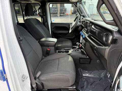 2023 Jeep Wrangler Sport Altitude