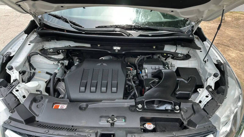 2020 Mitsubishi Eclipse Cross ES
