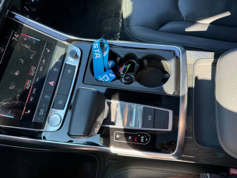 2019 Audi Q8 quattro Premium 55 TFSI