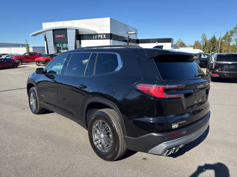 2025 GMC Acadia Elevation