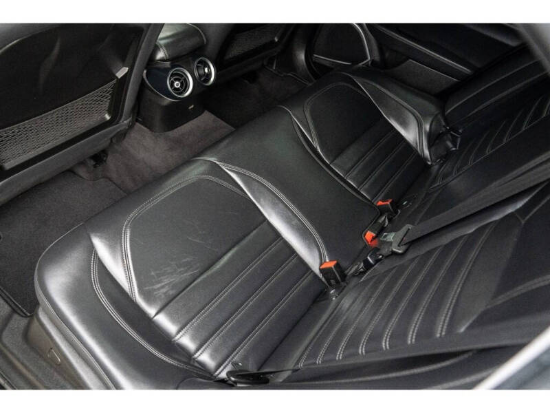 2017 Alfa Romeo Giulia Ti