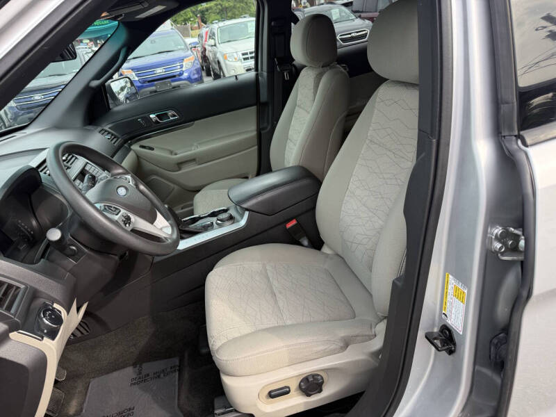 2015 Ford Explorer