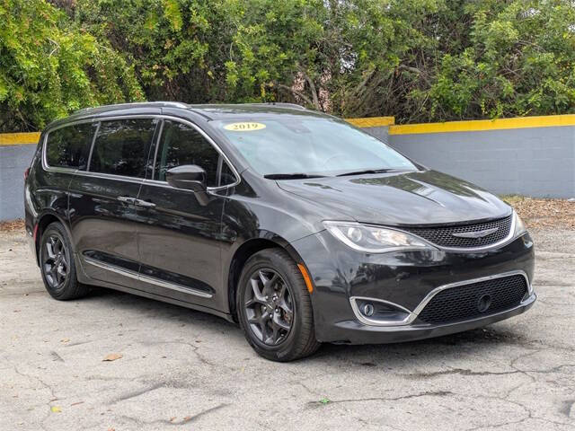 2019 Chrysler Pacifica Touring L Plus