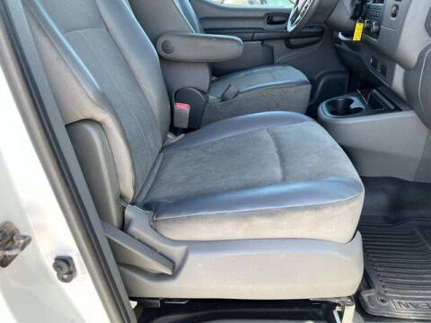 2017 Nissan NV