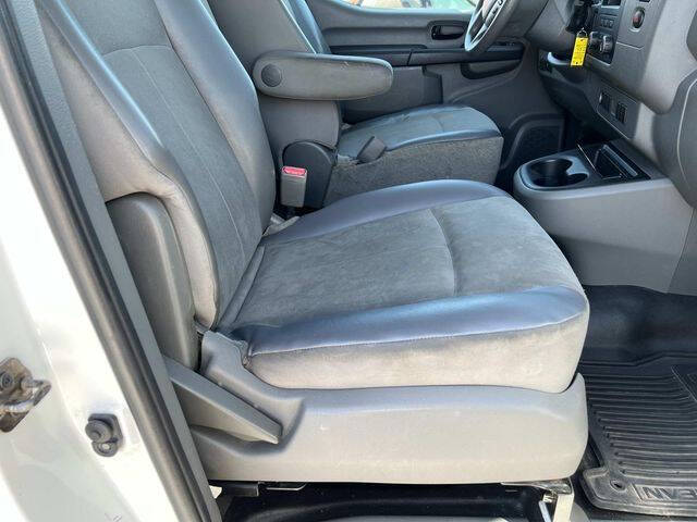 2017 Nissan NV