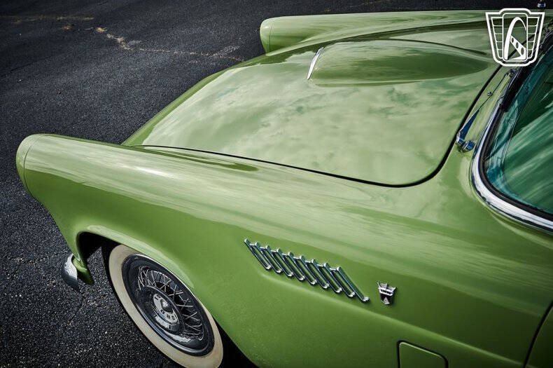 1956 Ford Thunderbird