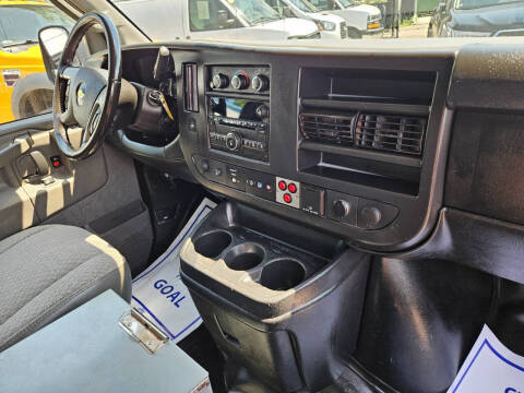 2017 Chevrolet Express 2500