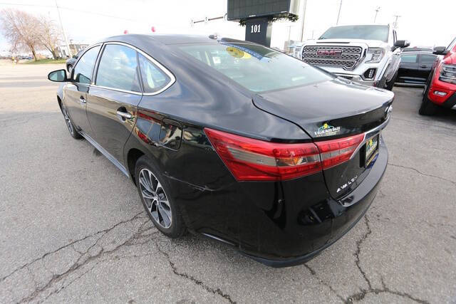 2016 Toyota Avalon XLE