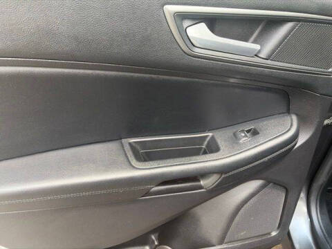 2020 Ford Edge SE